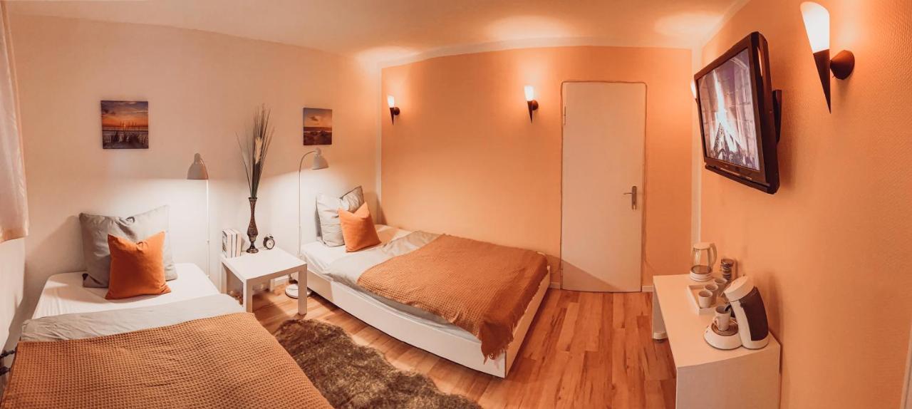 Villa Herkules - Privates Apartment Am Waldrand Mit Smart Tv Und Kostenlosen Parkplaetzen Кассель Экстерьер фото